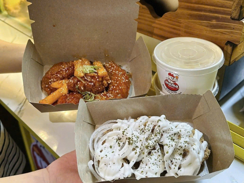 Địa chỉ mua hộp giấy đựng thức ăn chống thấm cứng form tại hồ chí minh