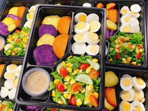 Hộp nhựa đế đen JB25 - Bao bì sang trọng, chất lượng đỉnh cao, giá cả phải chăng