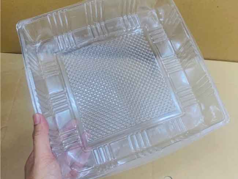 Khay nhựa trong đựng bánh dùng 1 lần